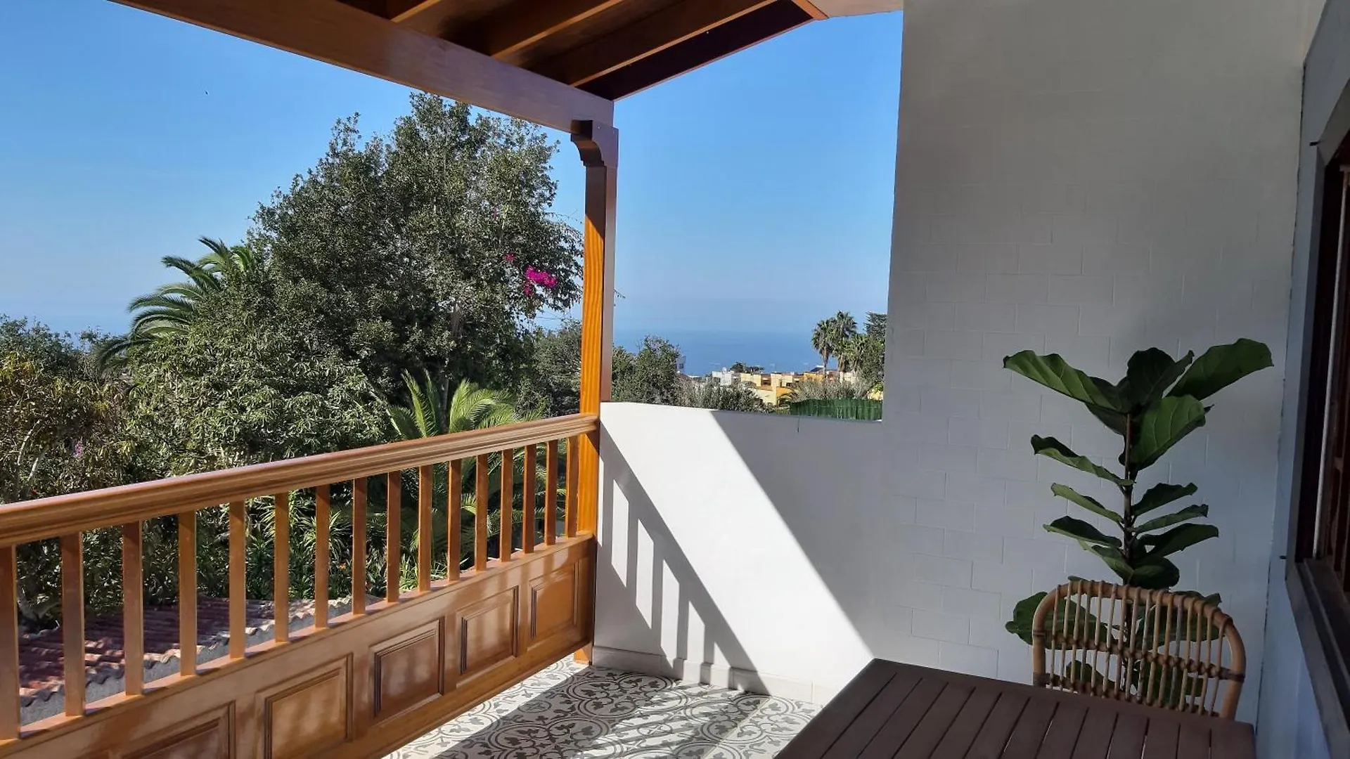 Homestay Habitacion Con Balcon Y Banos Privados. Tacoronte